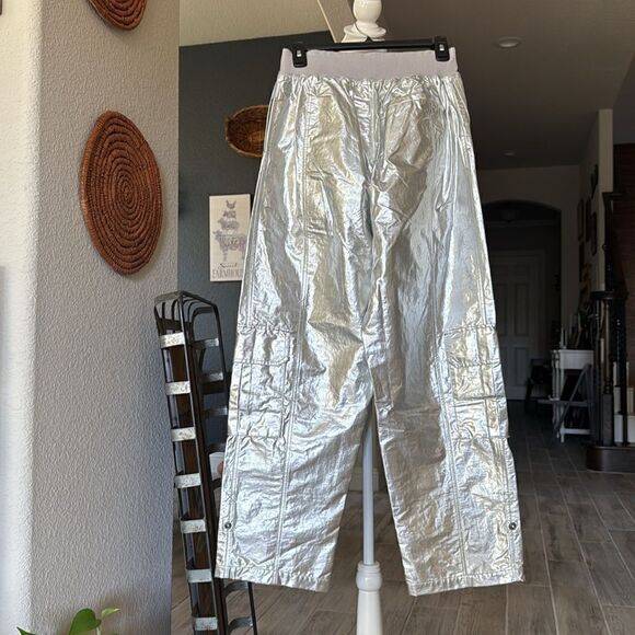 NWOT Free People Mesmerize Me Shine Pants Silver Shiny Low Rise Cargo Metallic - Picture 13 of 16